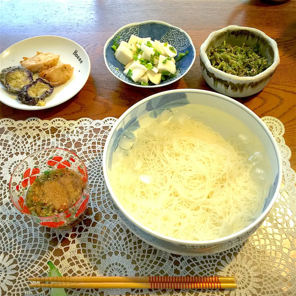 Snapdishの料理写真:そうめん（揖保乃糸）残り物|yakinasuさん