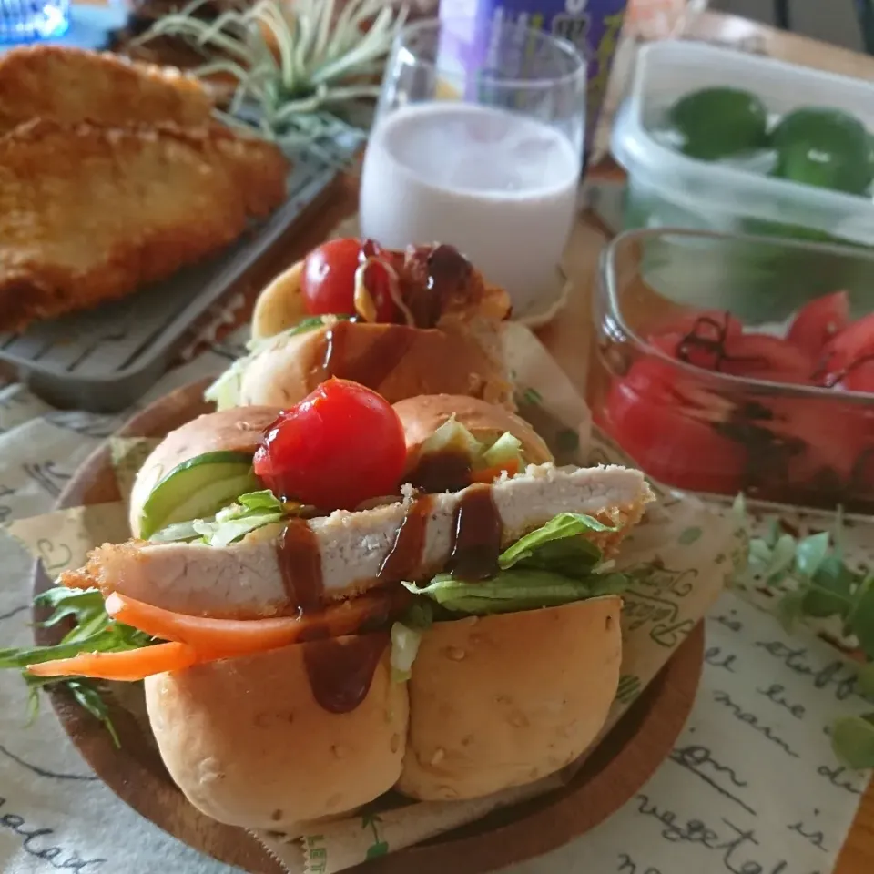 容子さんの料理 bobbinさんの  ごま山食パン🍞
酵母じゃなくて ごめんなさい(^。^;)|とまと🍅さん