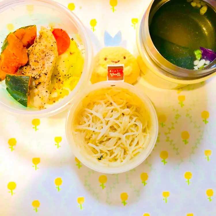 Snapdishの料理写真:2019.05.28 当直弁当🌼|えまむらさん