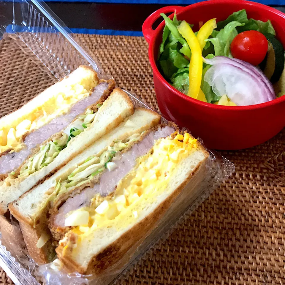 おじさん弁当🍱 ☆ May 28.2019 ☆


 #おじさん弁当  #おばさん弁当|ニャン太郎さん