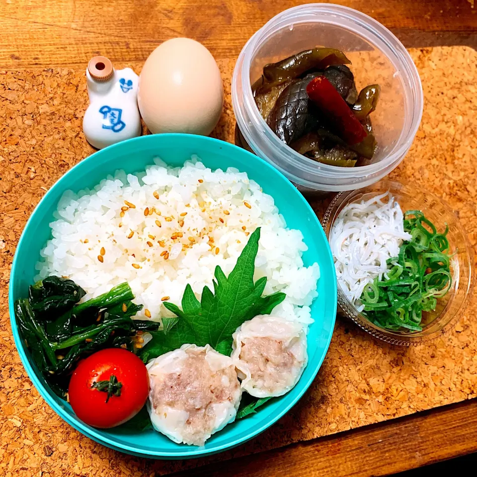 【お弁当】しらす丼＆茄子の焼浸し＆崎陽軒しうまい|ぽりんさんさん