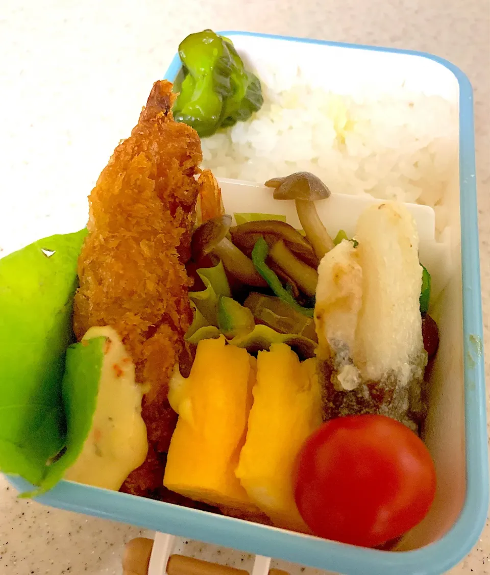 Snapdishの料理写真:エビフライ弁当|besさん