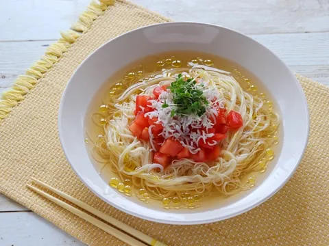 トマトとしらすの冷やしだしそうめん|ヤマサ醤油公式アカウントさん