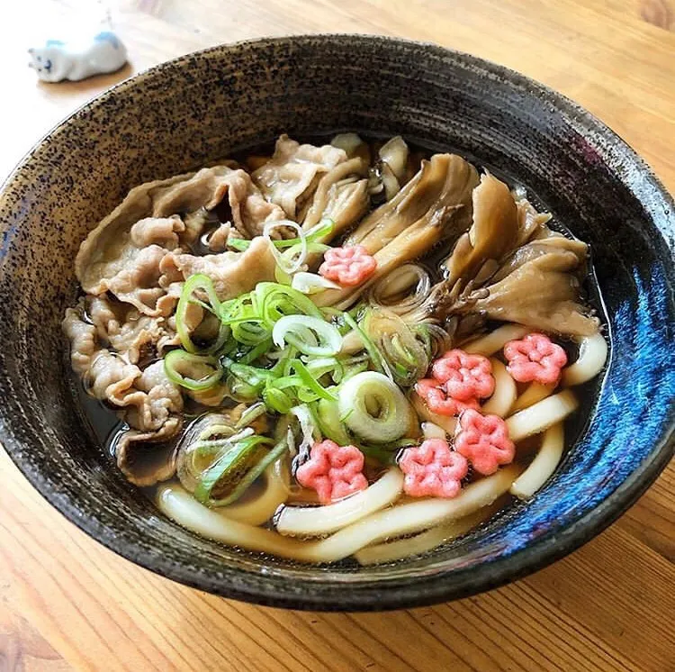 🌸舞茸肉うどん 関東風|ガク魁‼︎男飯さん