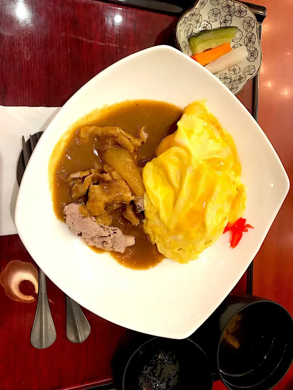 Milk omelette with beef on rice|Sky Blueさん