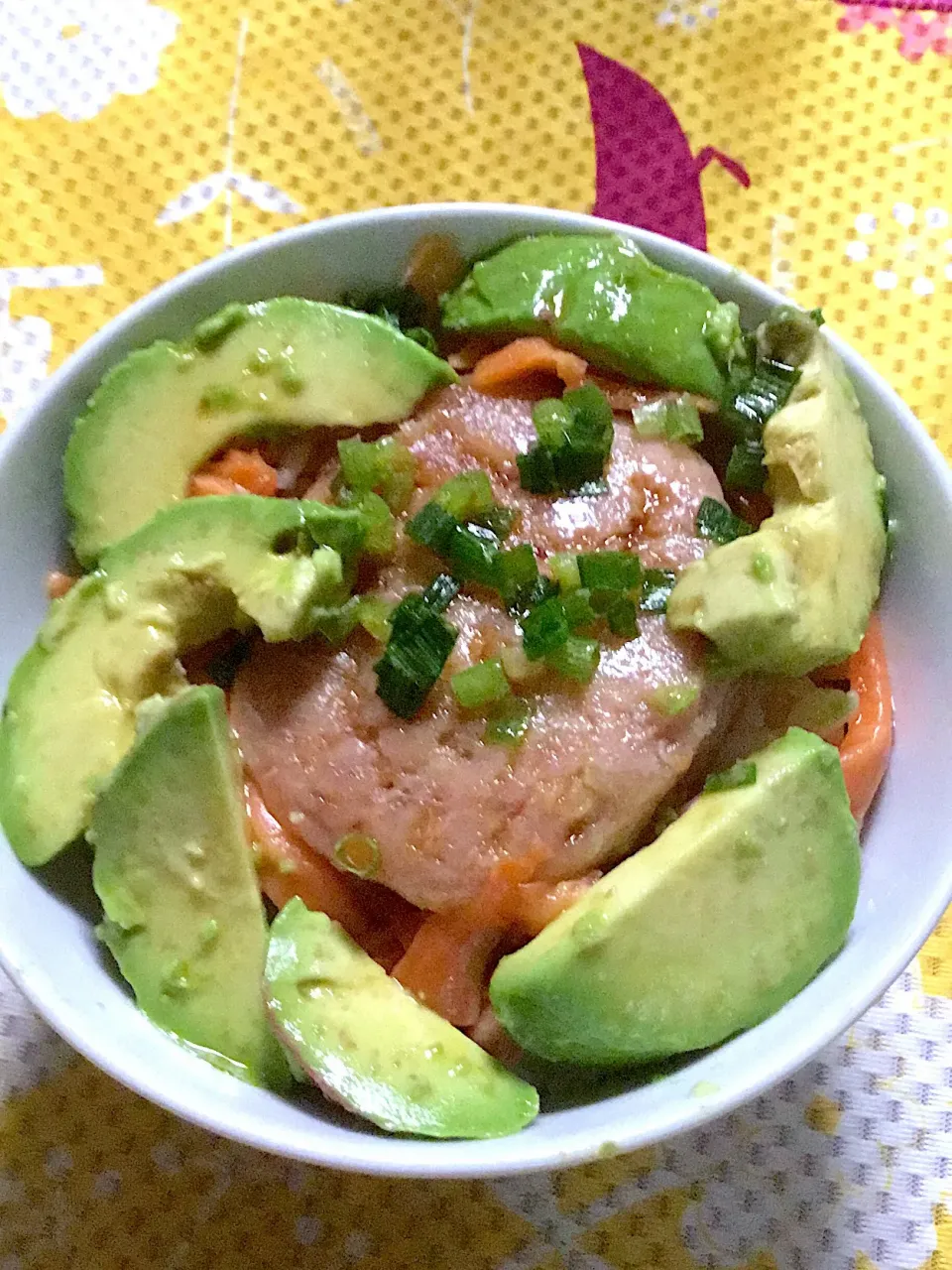 サーモン マグロタタキ アボカド🥑 丼|掛谷節子さん