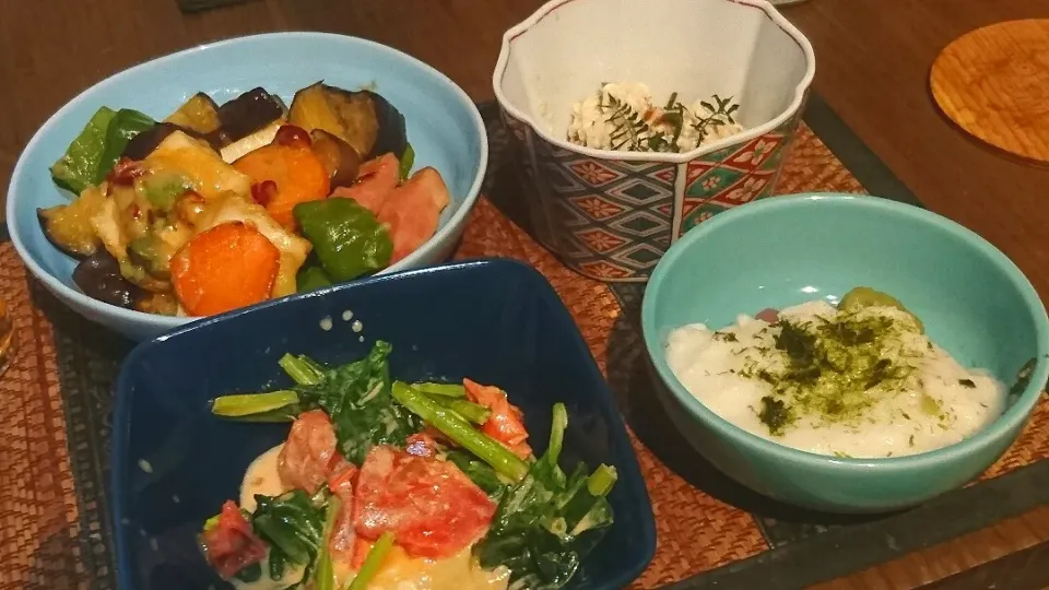 ほうれん草とトマトのマヨ炒め&厚揚げと茄子の味噌煮&白和え&マグロの山かけ|まぐろさん