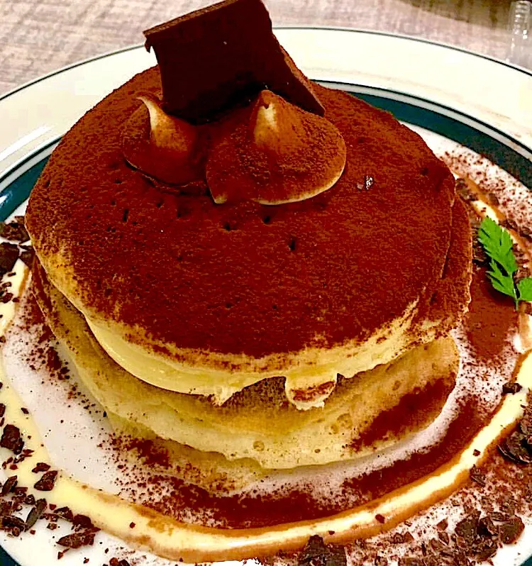 おやつにパンケーキ🥞 チョコレートパウダーが甘さを引き立てます〜〜  これ美味しい〜〜😄|zeroweb_bossさん