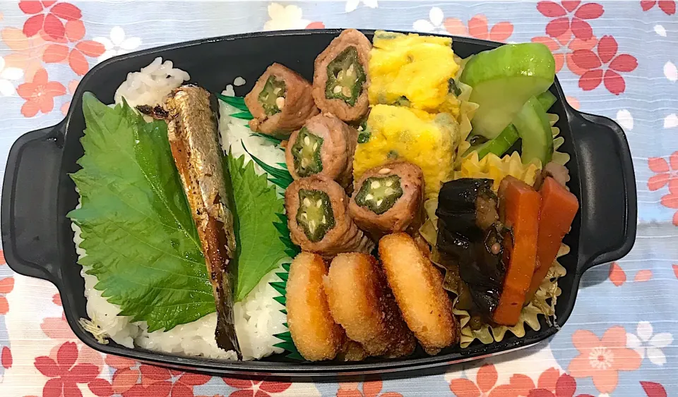 チキンナゲット、アスパラ豚巻き弁当|momomamaさん