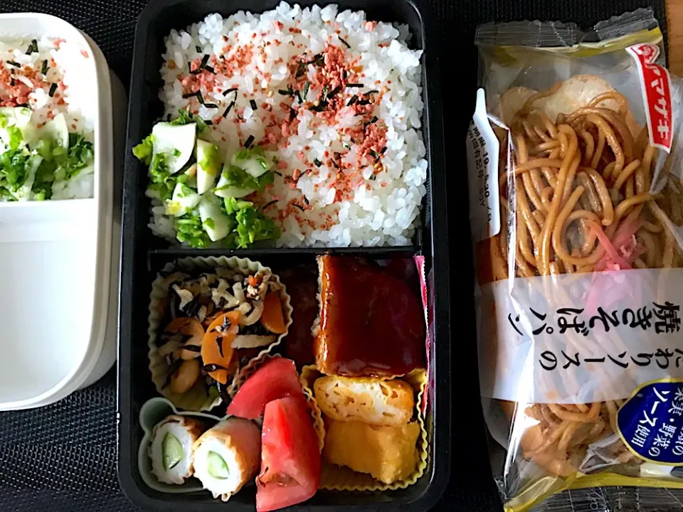 Snapdishの料理写真:5/29 お弁当
#ひじき煮
#かぶの浅漬け|侑子さん