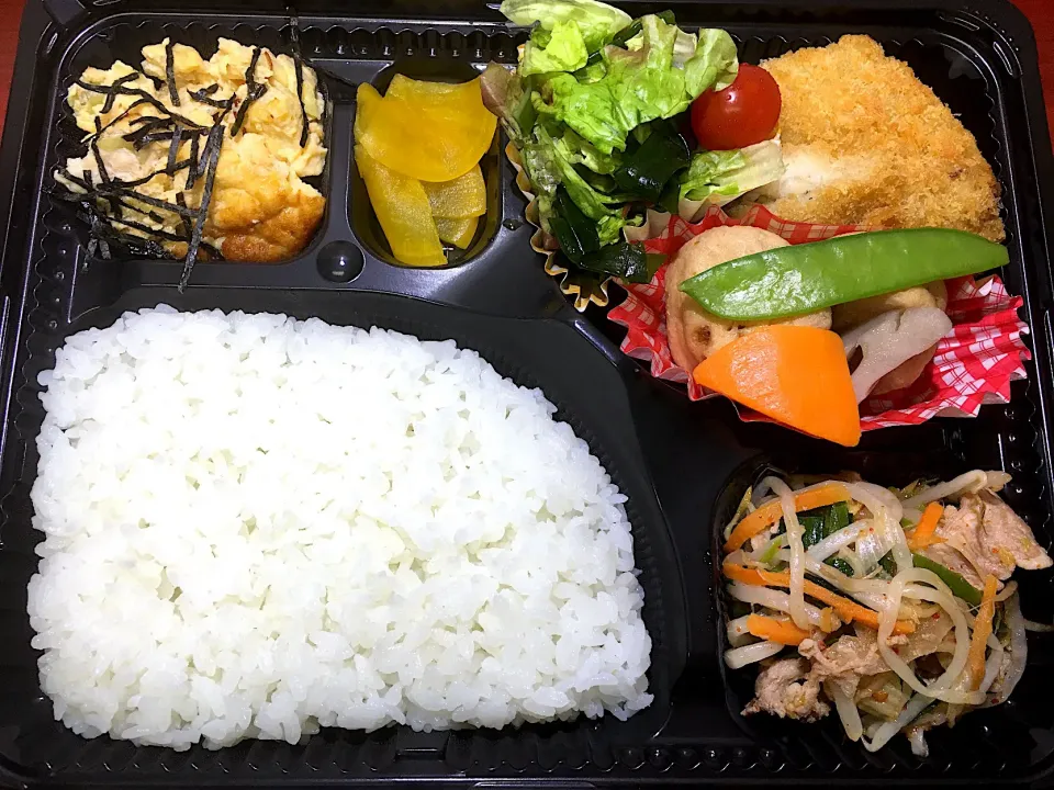 豚ニラキムチもやし炒め 日替わり弁当 宅配ランチ|Naokazu Kuritaさん