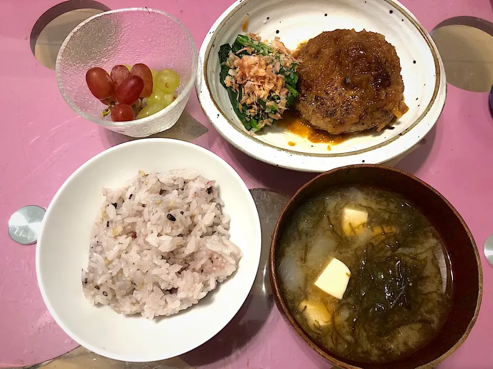 Snapdishの料理写真:和風ハンバーグ|Mariettyさん