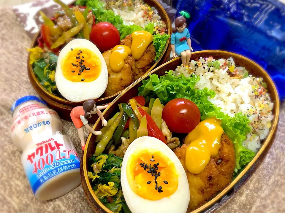 発芽玄米ブレンドご飯🍚&根曲がり竹のカラフル青椒肉絲&おからナゲット(ハニーマスタードソース)&味玉&小松菜と菊花のおひたし&サニーレタス&プチトマト🍅の夫婦お弁当♪

 #弁当  #フチ子 #青椒肉絲 #根曲がり竹  #おからナゲット|桃実さん