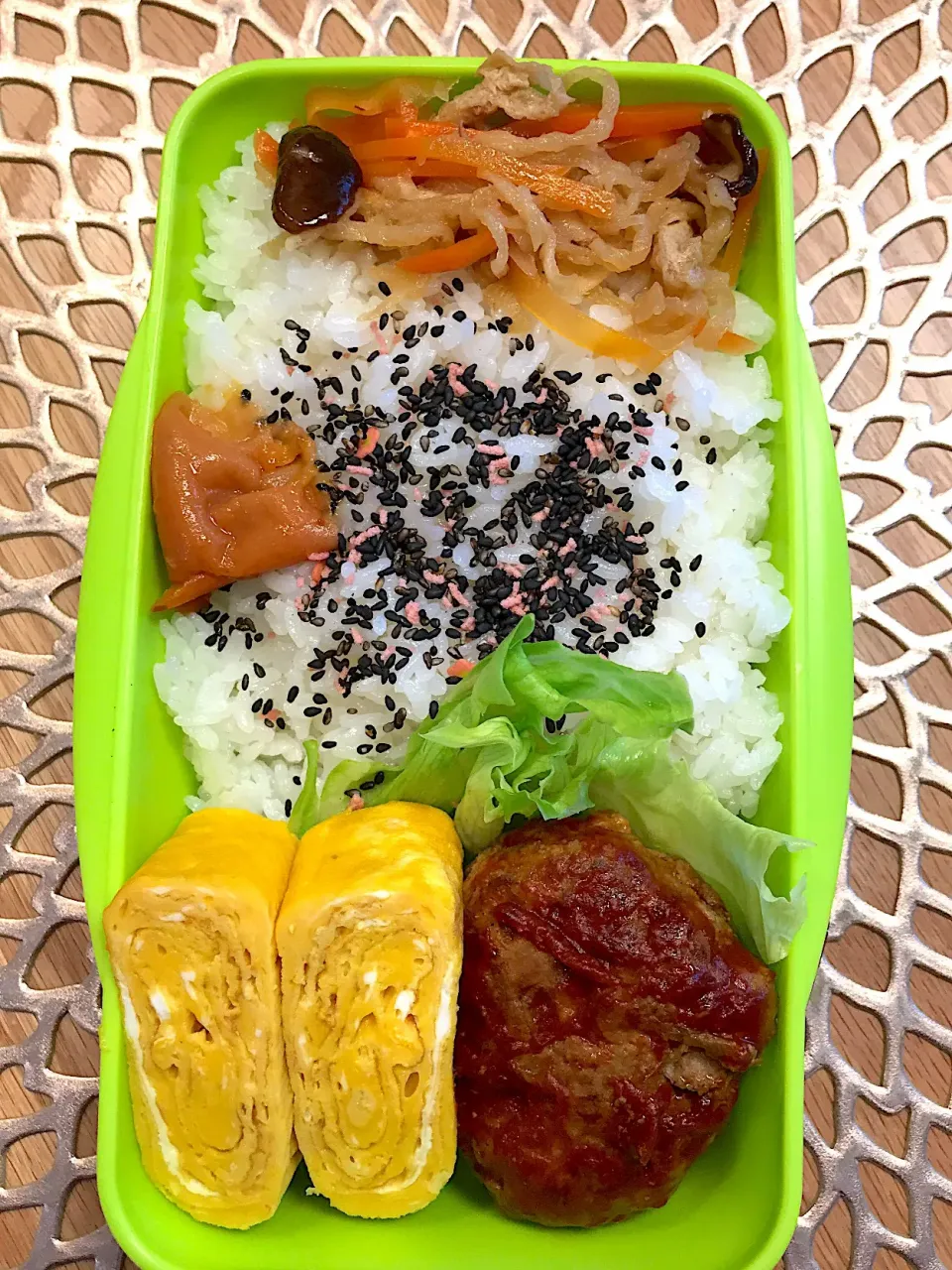 Snapdishの料理写真:2019.5.30 高校⚽️男子ハンバーグ弁当〜🍱😋|mari-pさん