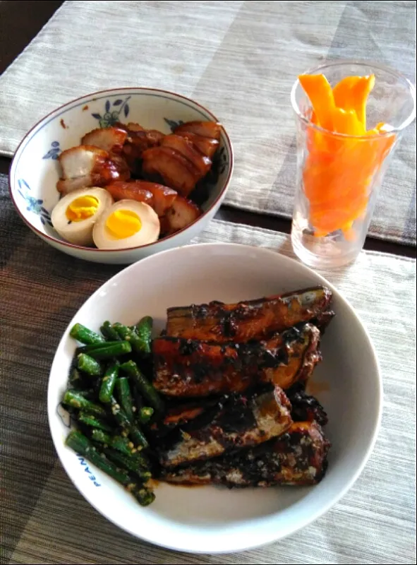 さんまの醤油煮&パプリカスティック&チャーシューと煮卵☆|キムチ姫さん