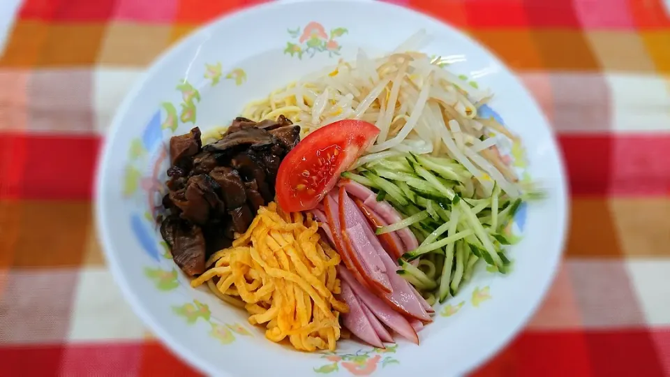 Snapdishの料理写真:鯛だし冷麺|よっしー(=^ェ^=)さん