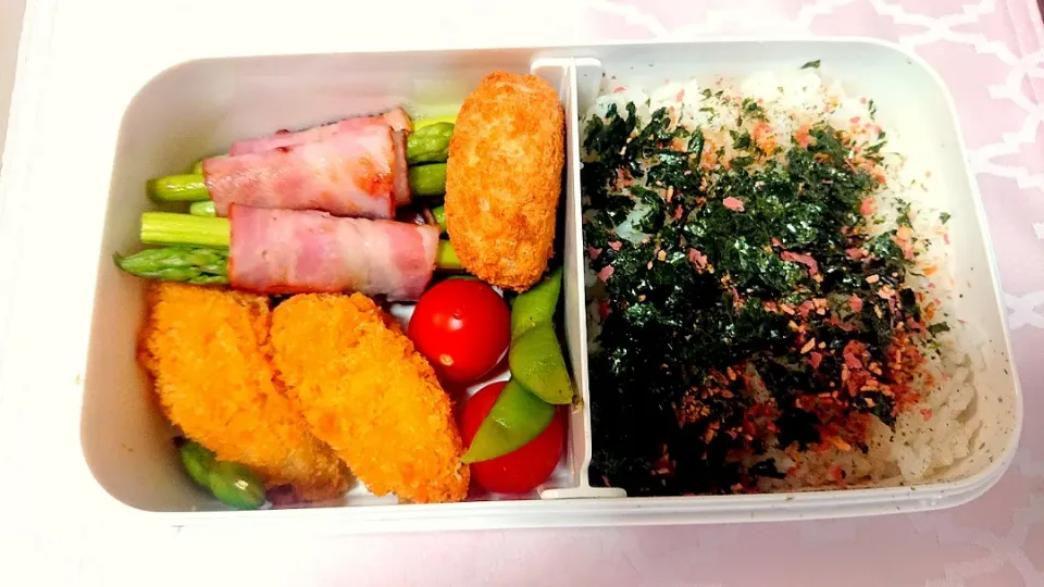 アスパラベーコン巻き🎵旦那さんお弁当🎵😊|かおるcitronさん