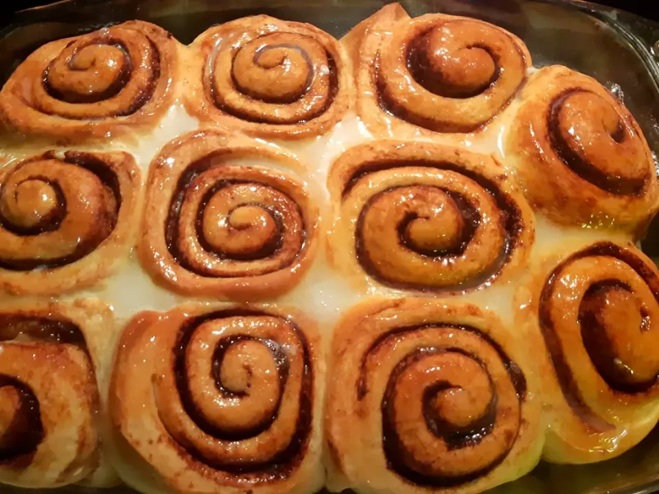 cinnamon rolls|dora dさん