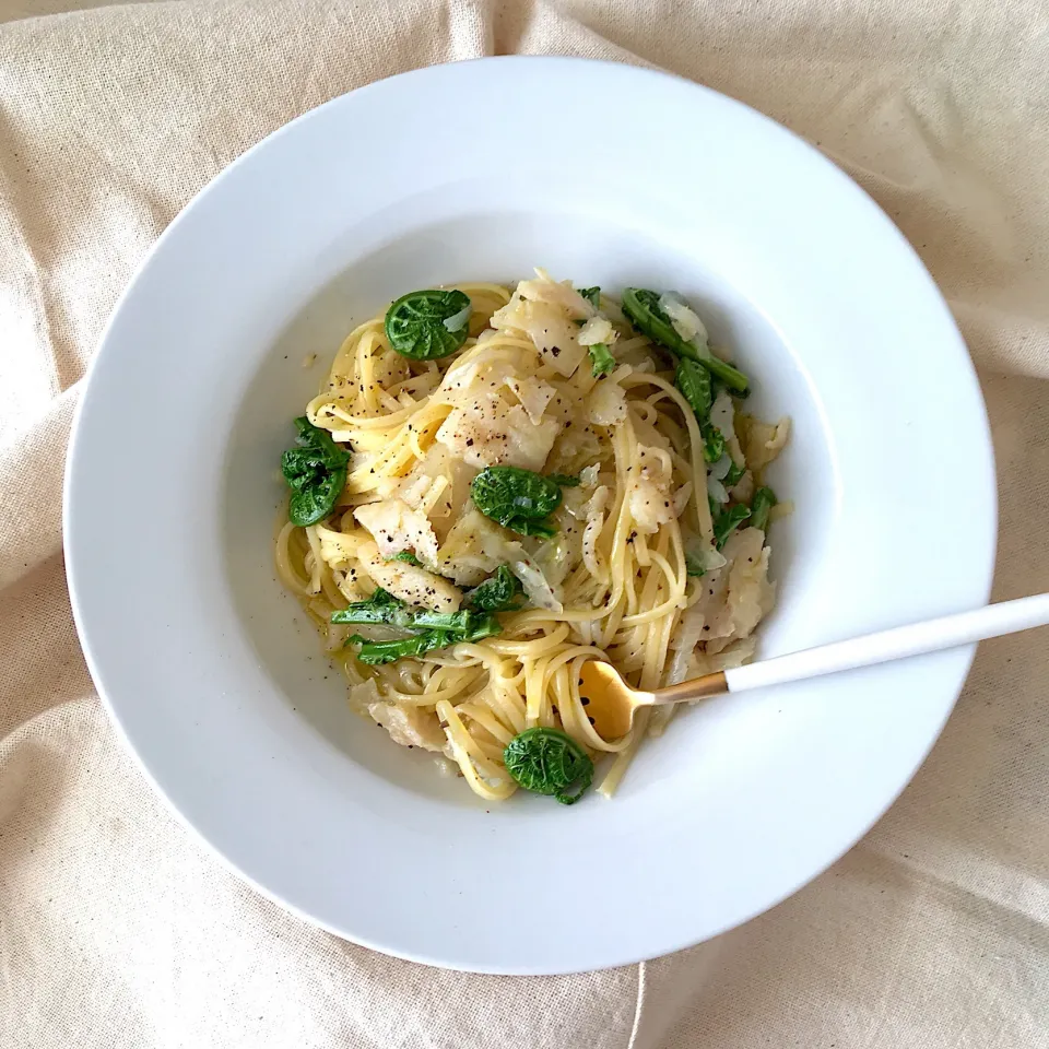 鱈とこごみのパスタ🍝|夏蜜柑さん