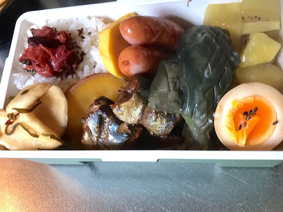 ある日の秋刀魚の梅煮弁当(女子高生なのに(笑))|ちーさん