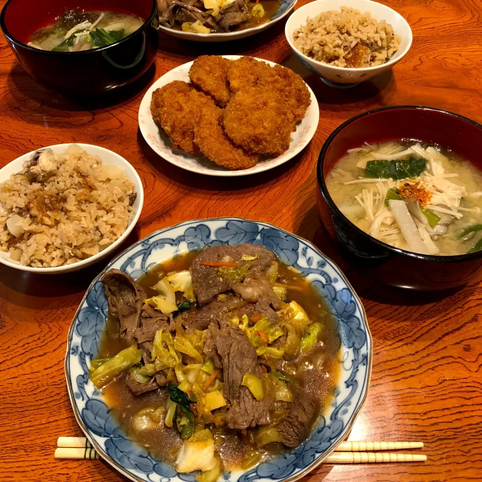 鯖と大根の炊き込みご飯、焼肉、きのこ汁😋|すかラインさん