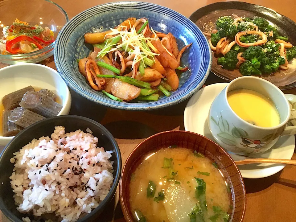 仕事シフト詰まっててなかなか作れなかったお夕飯、あり物で作った。|まめりんさん