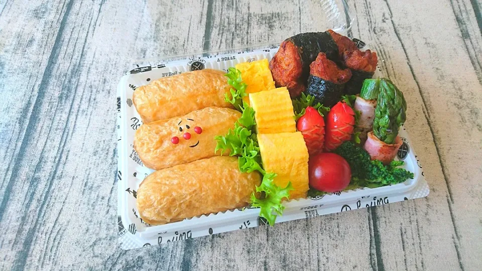 Snapdishの料理写真:デコいなり寿司弁当|よよちさん