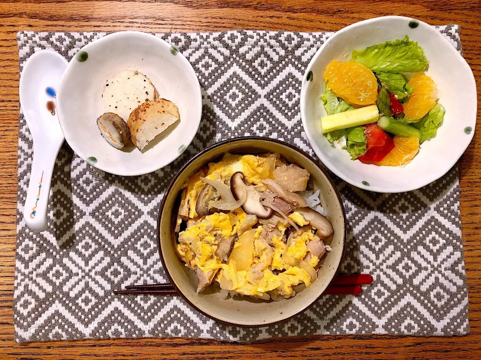 先日の夕食🍴あっさり昆布だしの親子丼|saaaasanさん