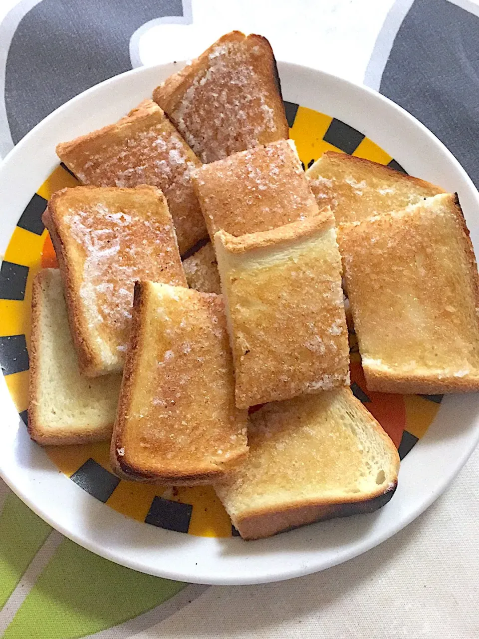 シュガートースト🍞初めて作ったけどなんか上手くできたよ🎶|hanakoさん