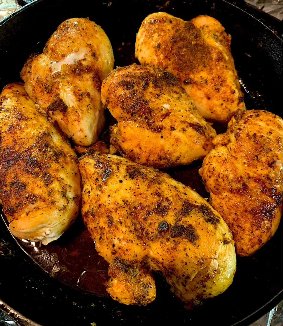 Garlic Butter Baked Chicken Breast with some Herbs|Alma's Home Kitchenさん