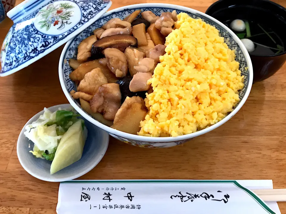 Snapdishの料理写真:親子丼・上（大盛り）🐣|まさとさん