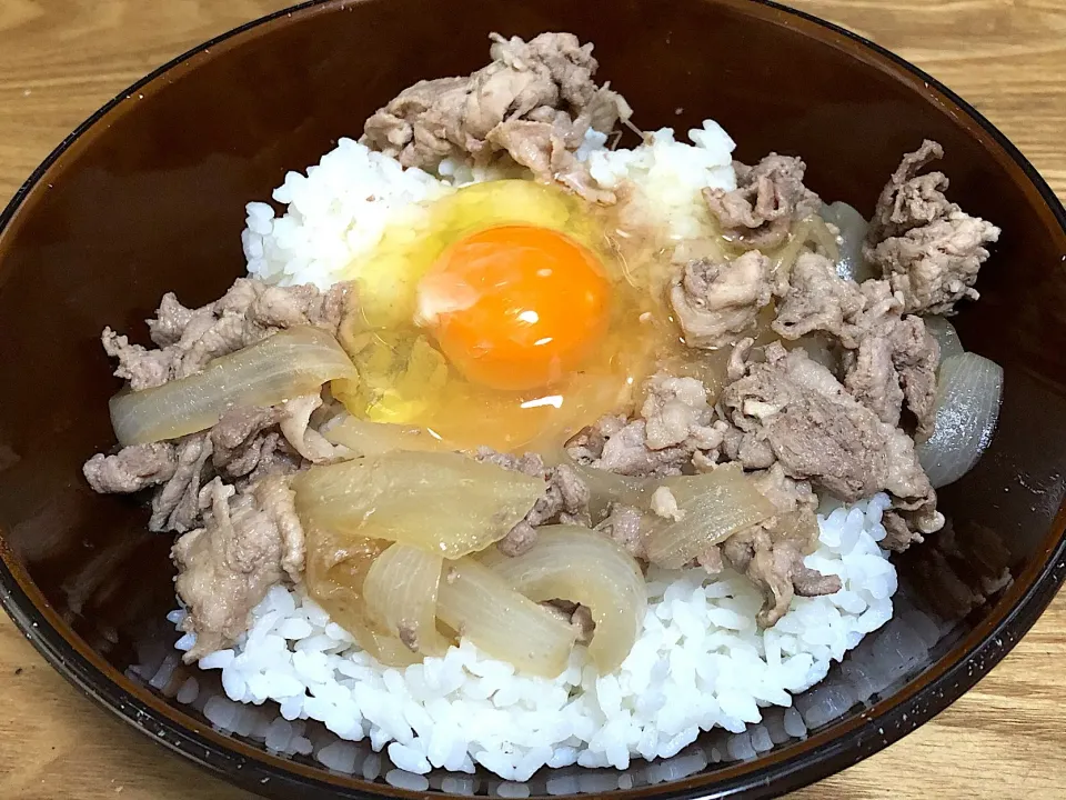 今日の昼食
☆豚丼|まぁたんさん