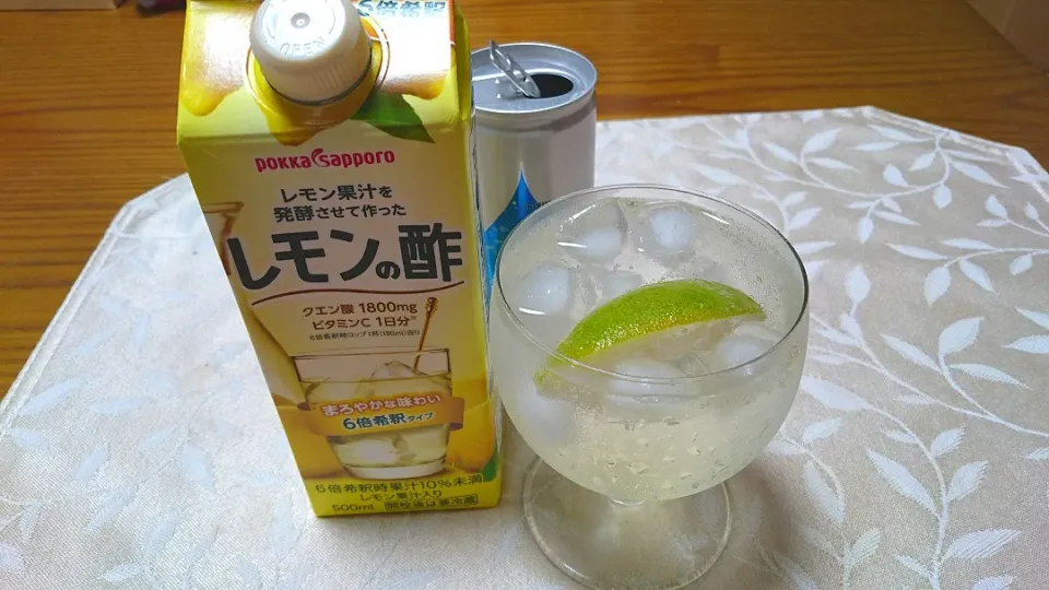 レモン酢の炭酸割|卯月さん