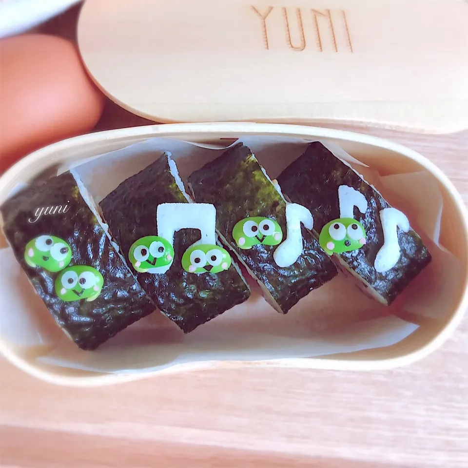 けろっぴと巻き寿司 弁当🐸|🌸yuni🌸さん