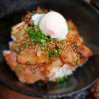 Snapdishの料理写真:焼肉丼|あかもも✡.*さん