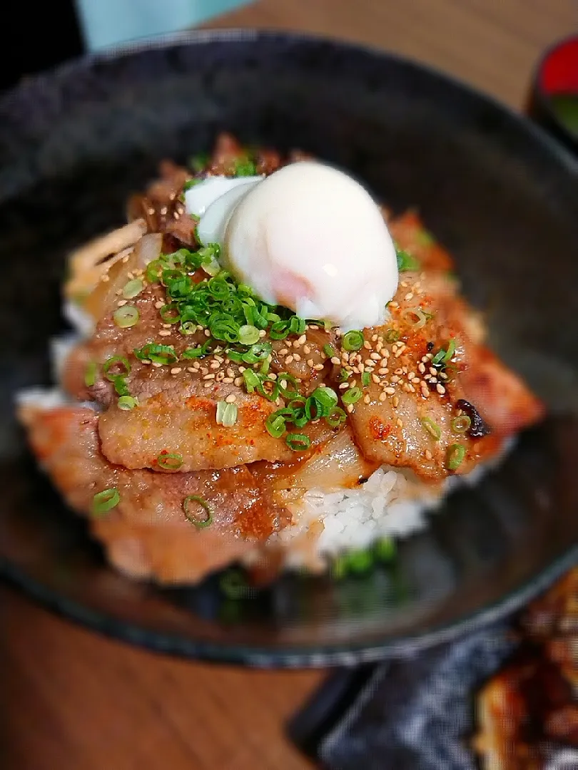 焼肉丼|あかもも✡.*さん