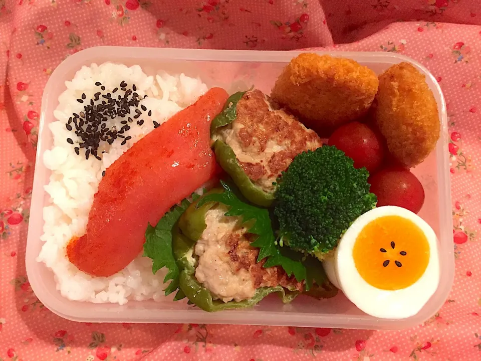 Snapdishの料理写真:2019年6月3日
旦那さんのお弁当🍱👨‍✈️👨‍🔧👷🏻‍♂️🚊💞💪🏼🤟❤️✌️|Kodomo Cookingさん