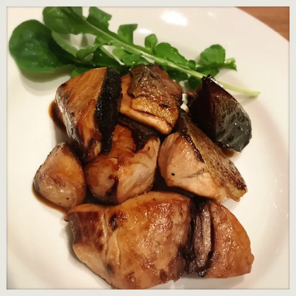 Snapdishの料理写真:ぶりの照り焼き。Teriyaki yellowtail|toyamadaさん