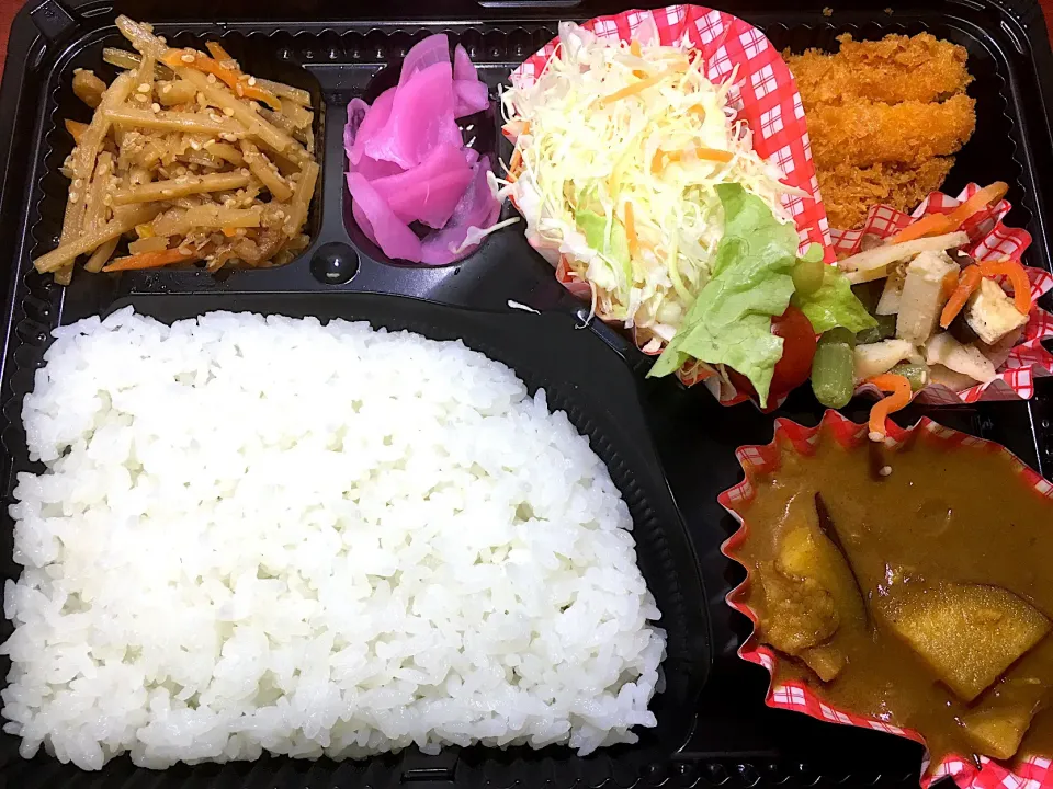 豚カツ 日替わりランチ 宅配弁当 豊川市配達|Naokazu Kuritaさん