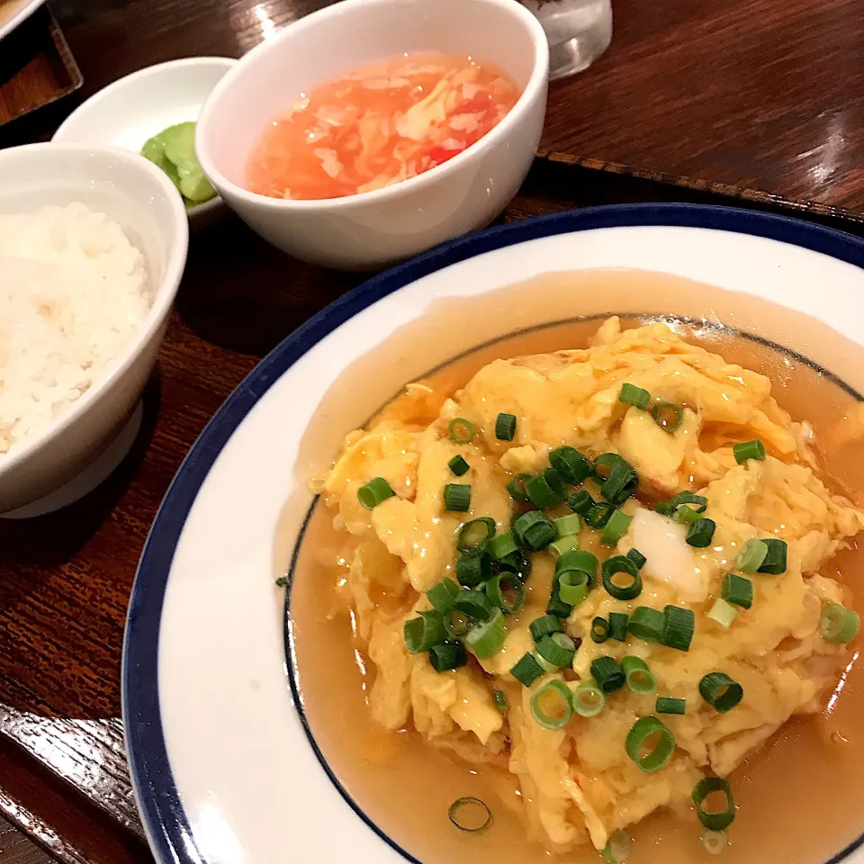 Snapdishの料理写真:蟹玉定食@Blue Lily(銀座)|塩豚骨さん