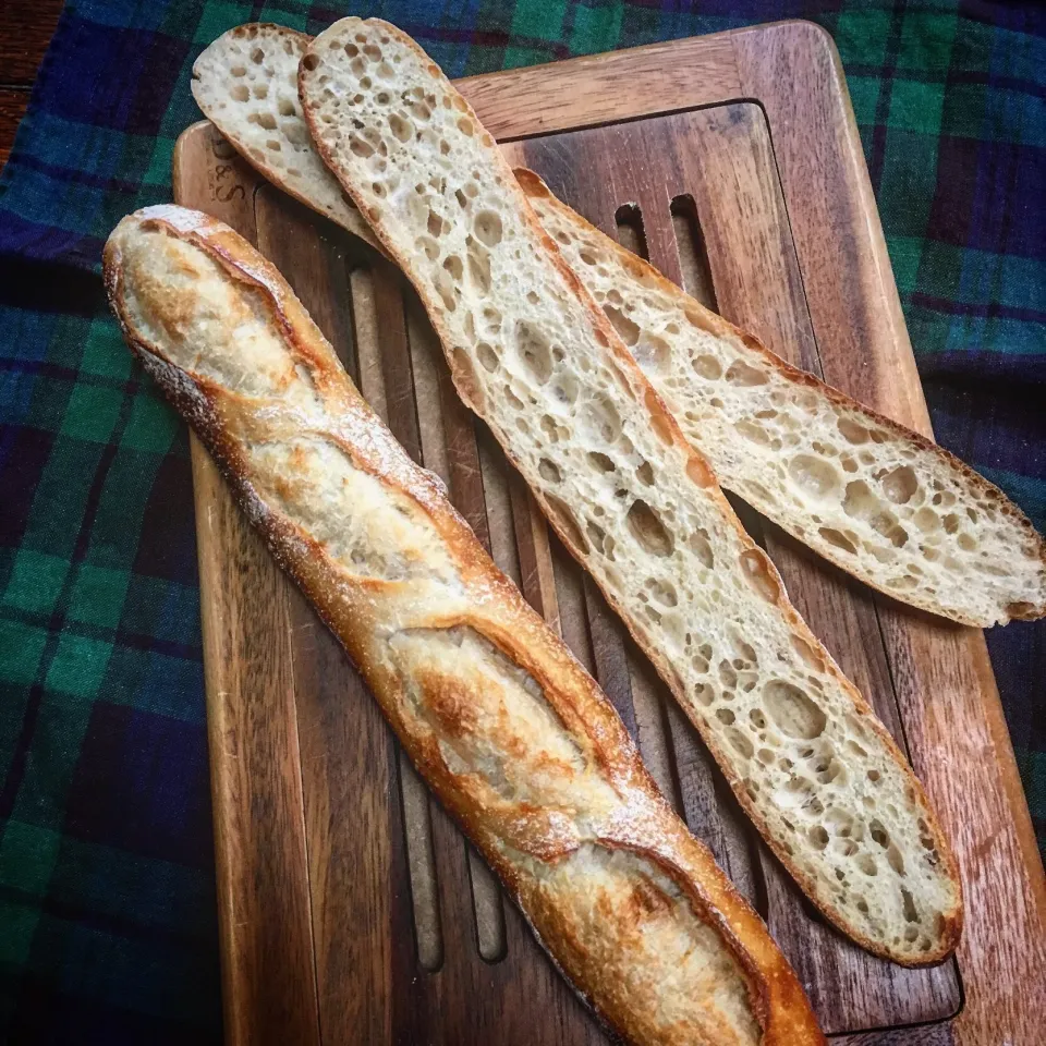 有機レーズン酵母ストレートでバゲット🥖|カンカンさん