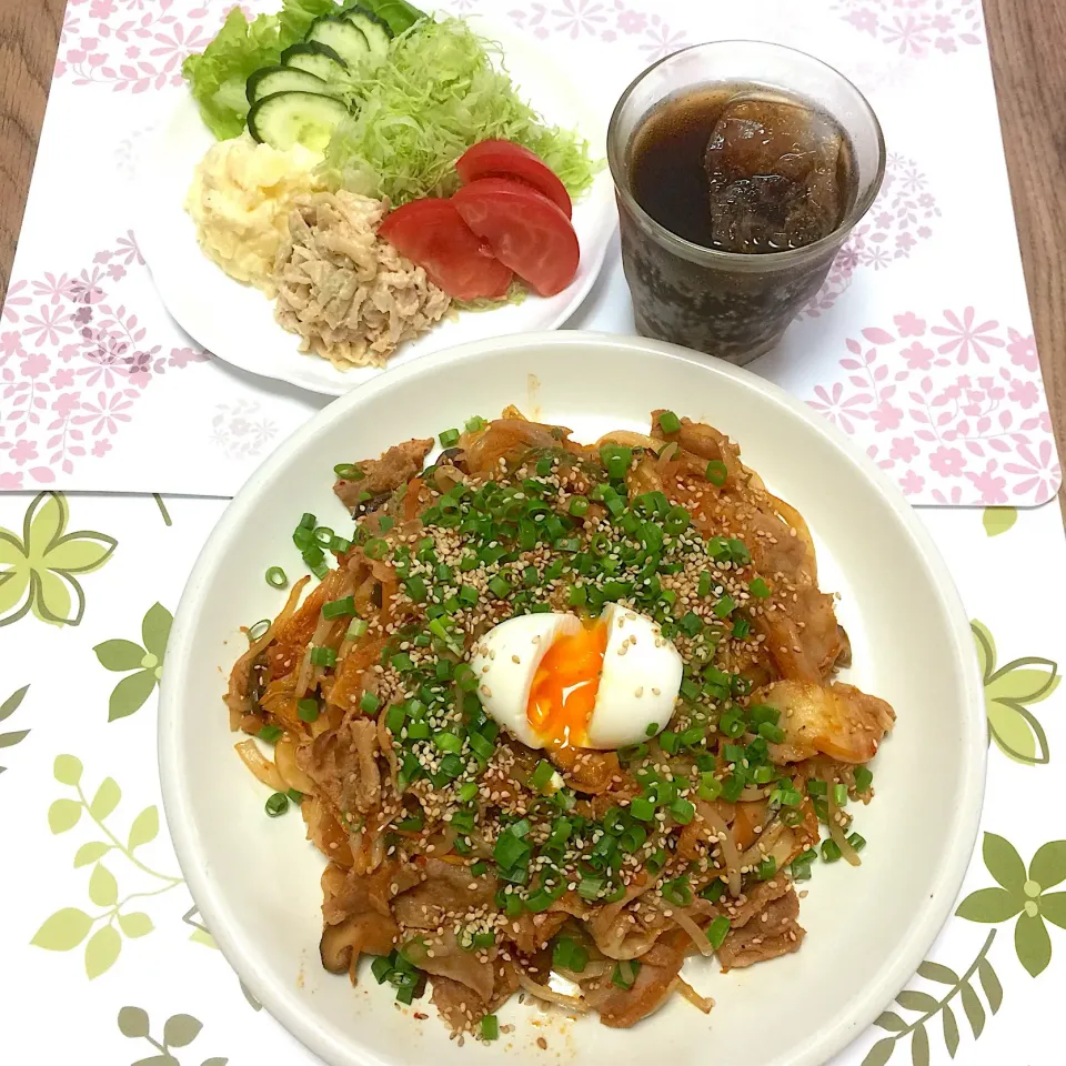 豚キムチ焼うどん|まみっこさん