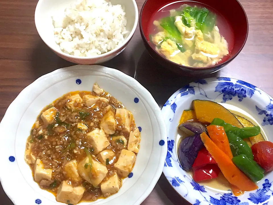 麻婆豆腐 野菜の揚げ浸し レタスの中華スープ|おさむん17さん