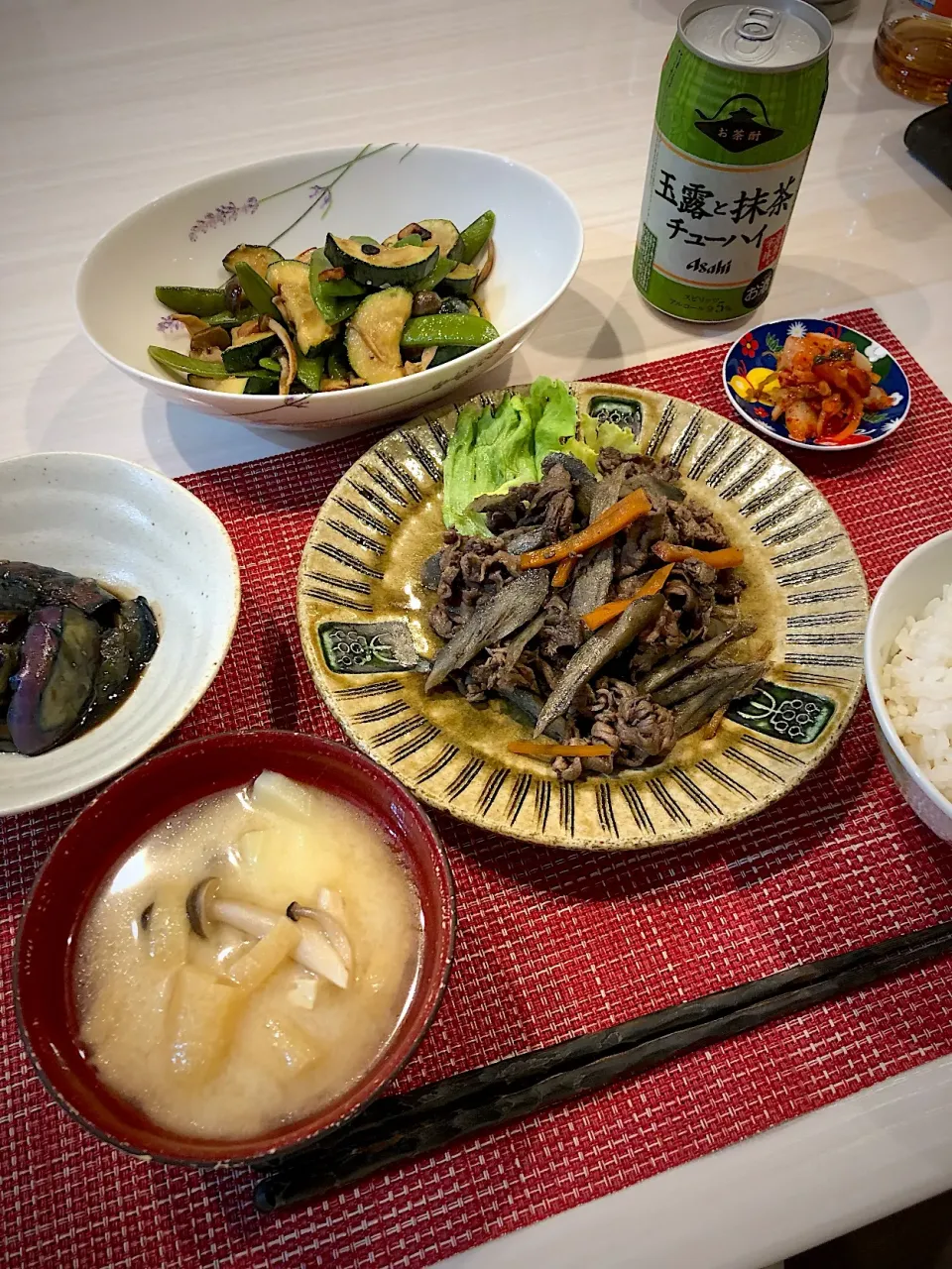 牛肉のきんぴら  夏野菜のニンニク炒め  茄子の煮浸し  キムチ  じゃがいもの味噌汁|キヨさん