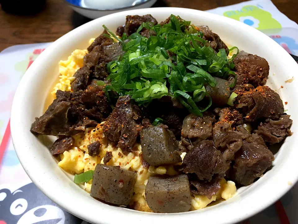 ぼっかけ丼|はっちぃさん