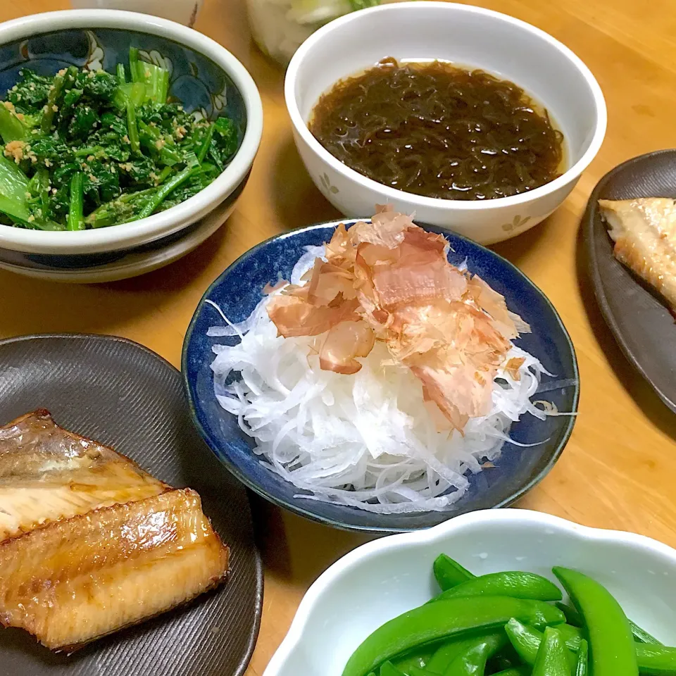 野菜中心の夕飯🥗🥬🥕
採れたてのスライスタマネギ中心に
2019.6.5|Yu Yu mamaさん