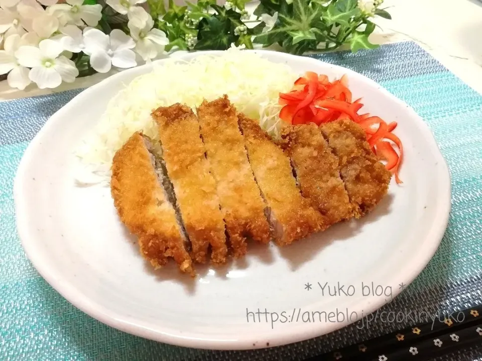 Snapdishの料理写真:【小麦粉、パン粉を残さない】夜ご飯とんかつ。|cookinyukoさん