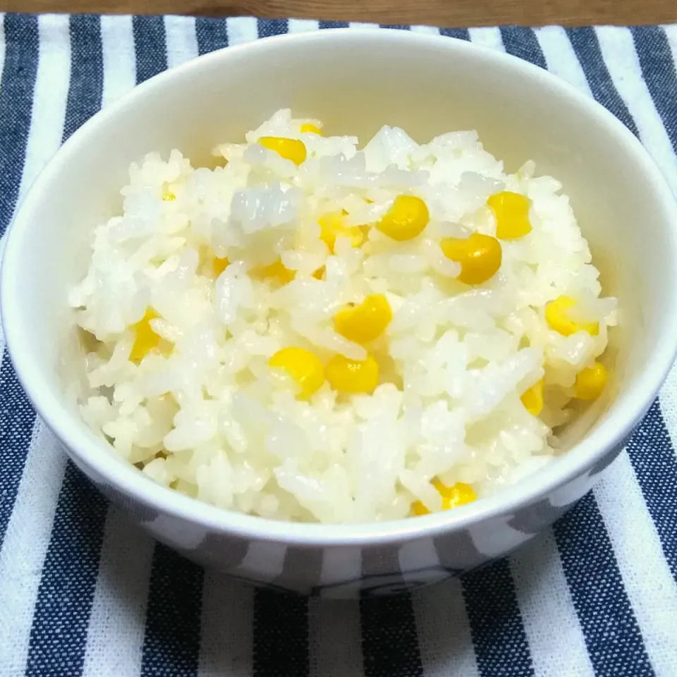 Snapdishの料理写真:2019/06/06　とうもろこし🌽ご飯|ちいたんさん