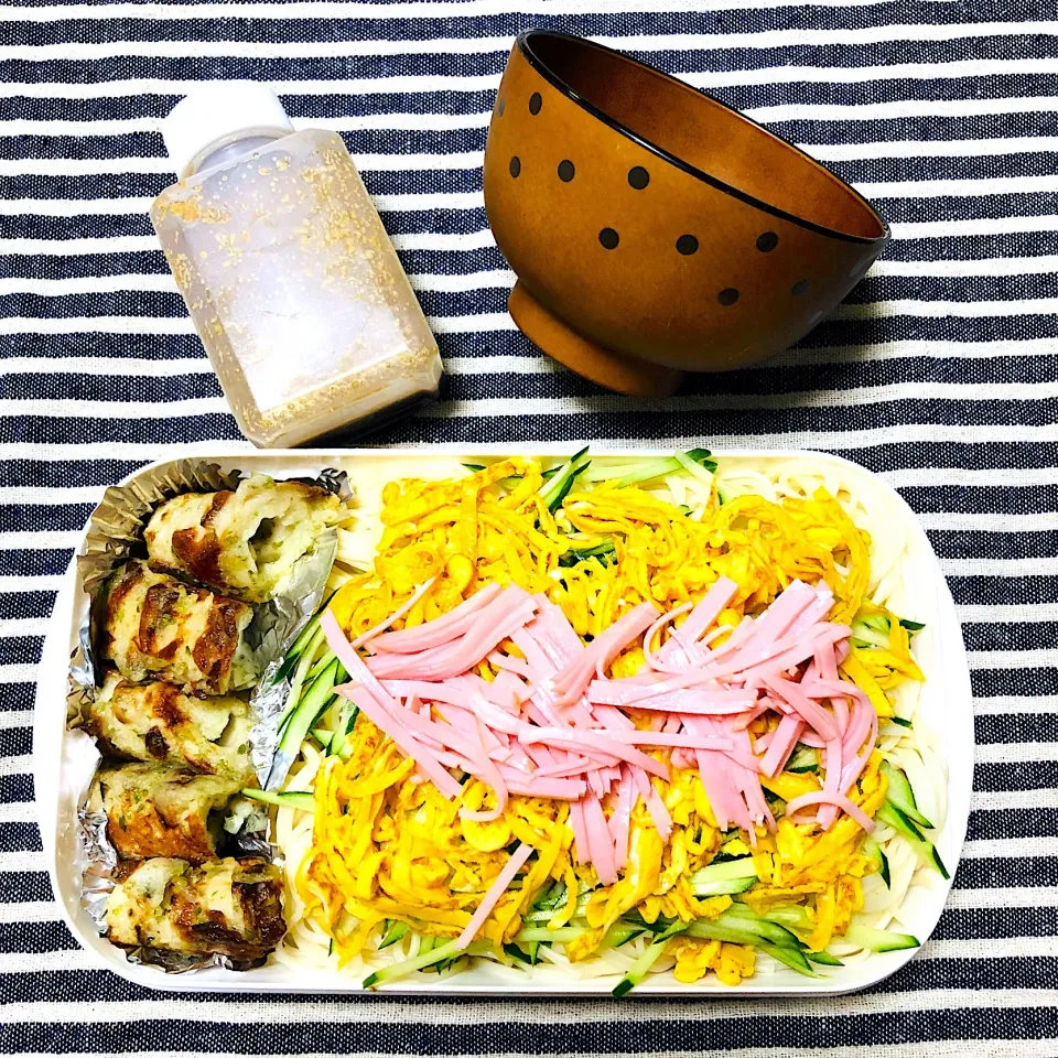 そうめんのお弁当🍱
#そうめん #ちくわの磯辺揚げ|ayumiさん