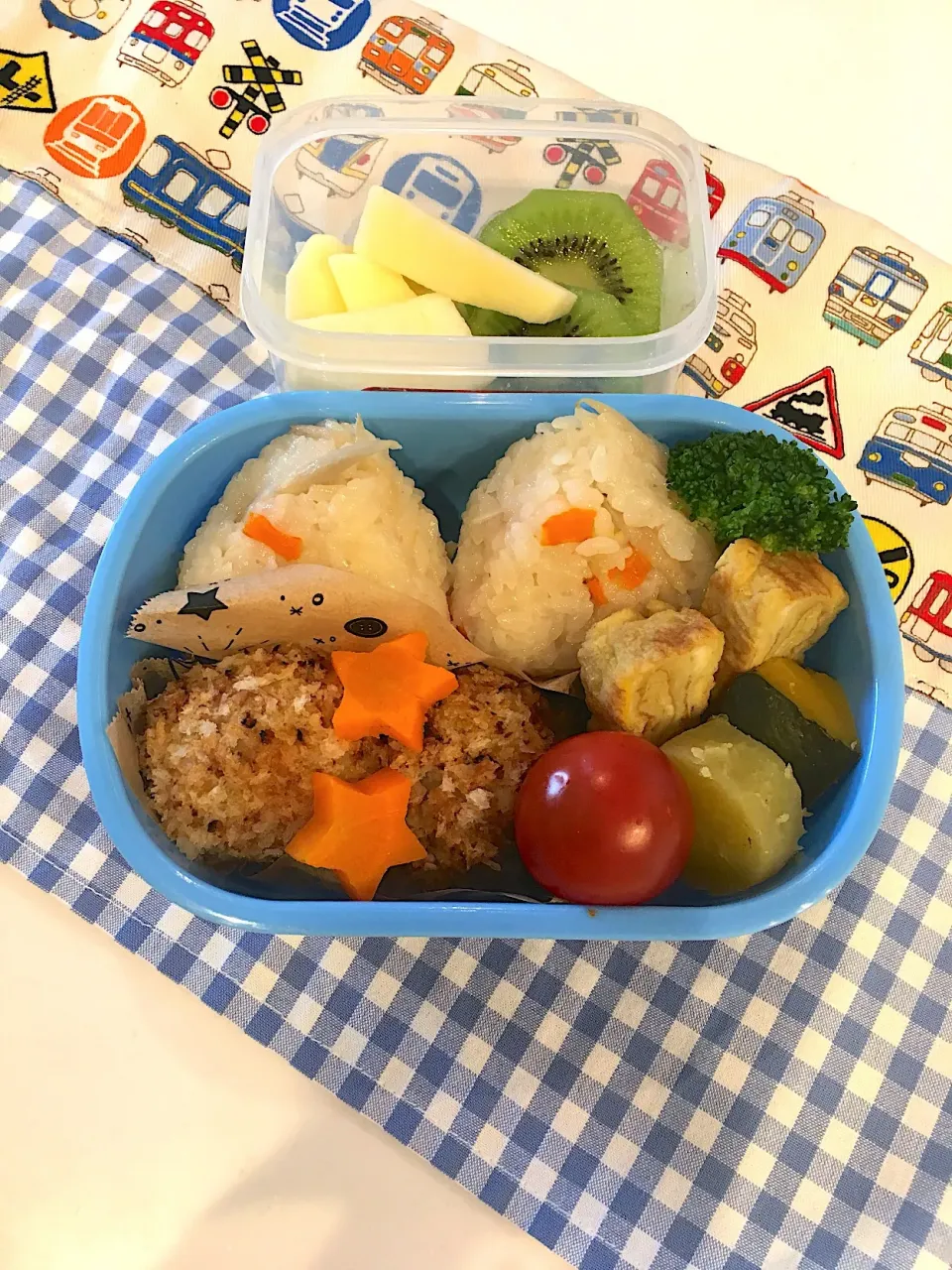 Snapdishの料理写真:6／6(木)幼稚園年少お弁当
揚げないコロッケ|airi-nさん